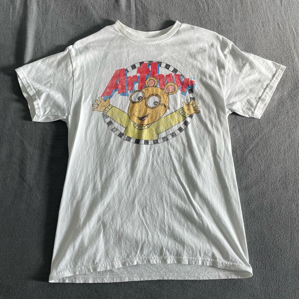Arthur Graphic T-Shirt in White - Size M